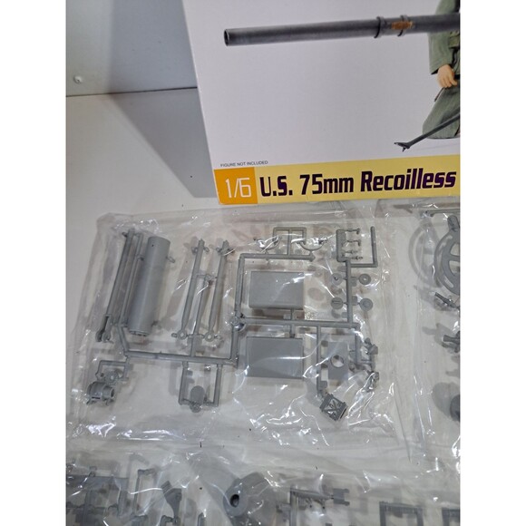 NOB Dragon 75019 1:6 Scale U.S. 75mm Recoilless Rifle Model Kit - Picture 5 of 15